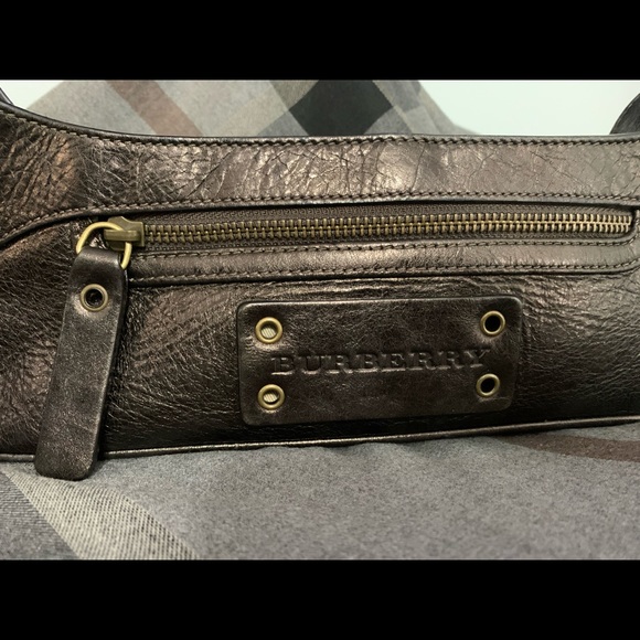 Burberry purse - Picture 3 of 8